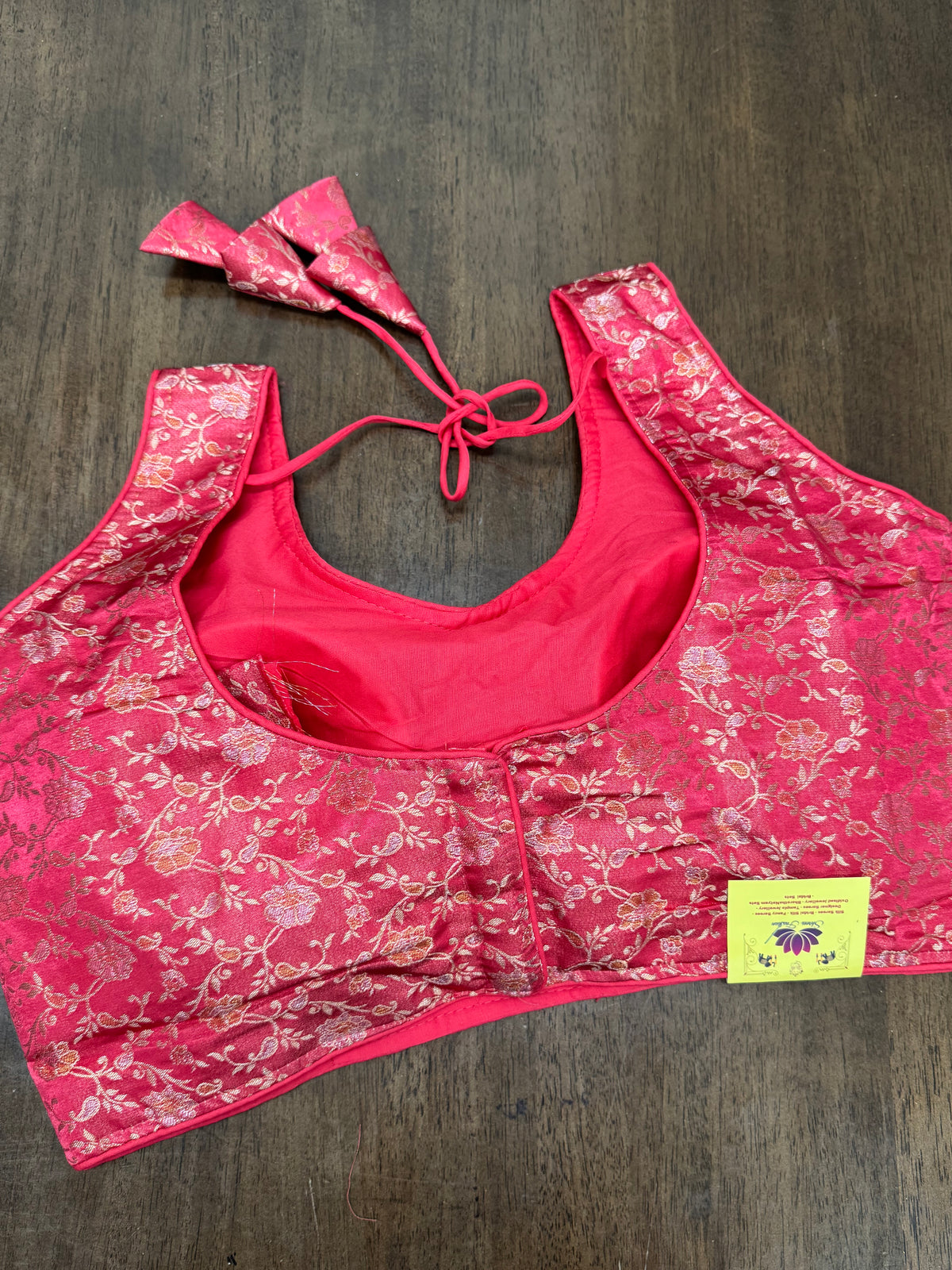 Elegant Pitchy Pink Brocade Blouse Featuring Gold Thread Motifs