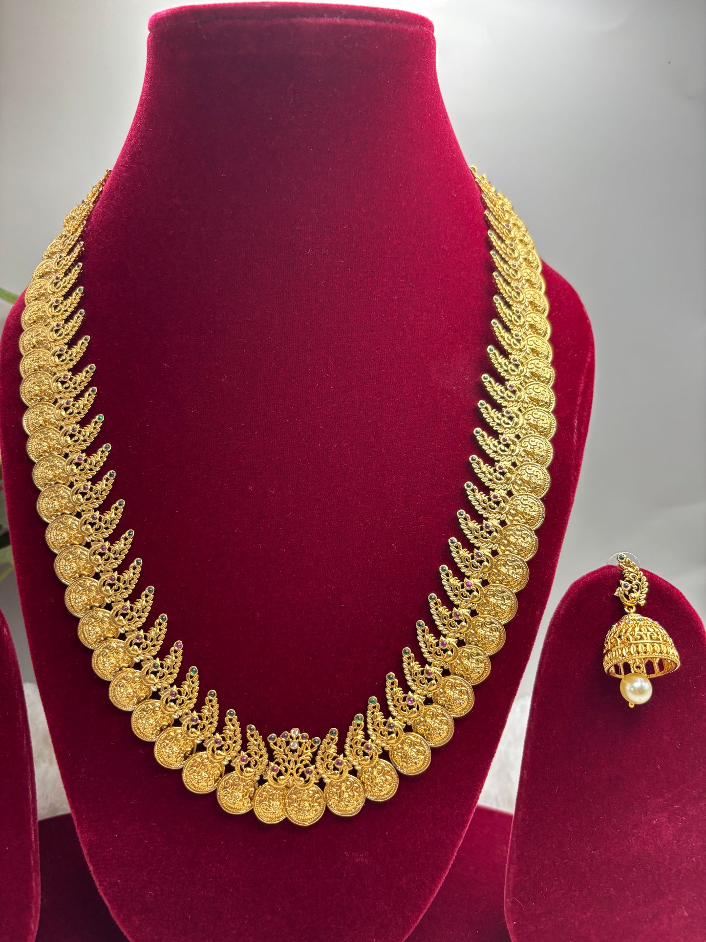Golden Legacy – Kerala Style Kasu Mala Long Haram with Peacock Design