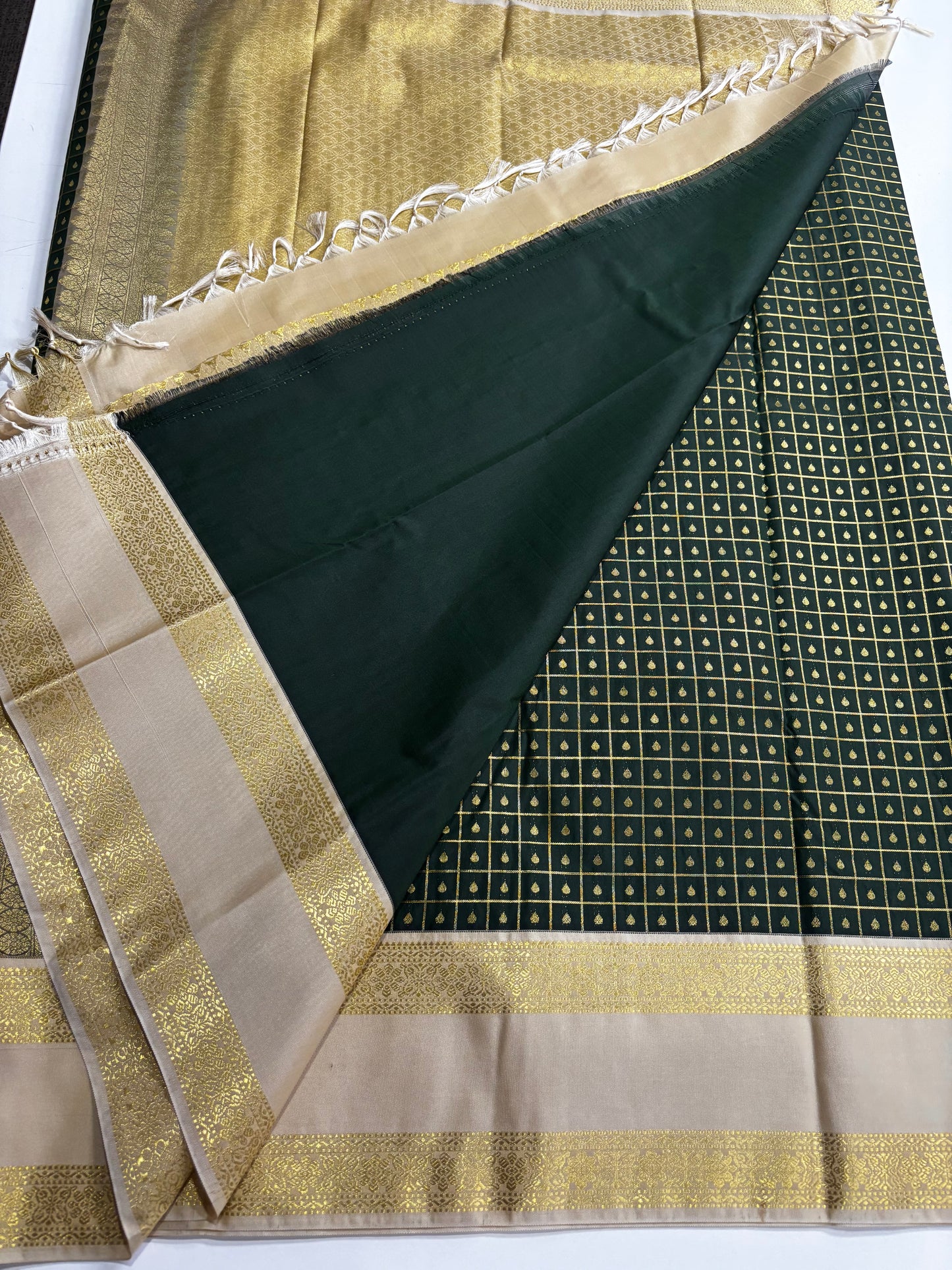 Elegant Semi Kanchipuram Saree – Bottle Green Body & Beige Gold Border