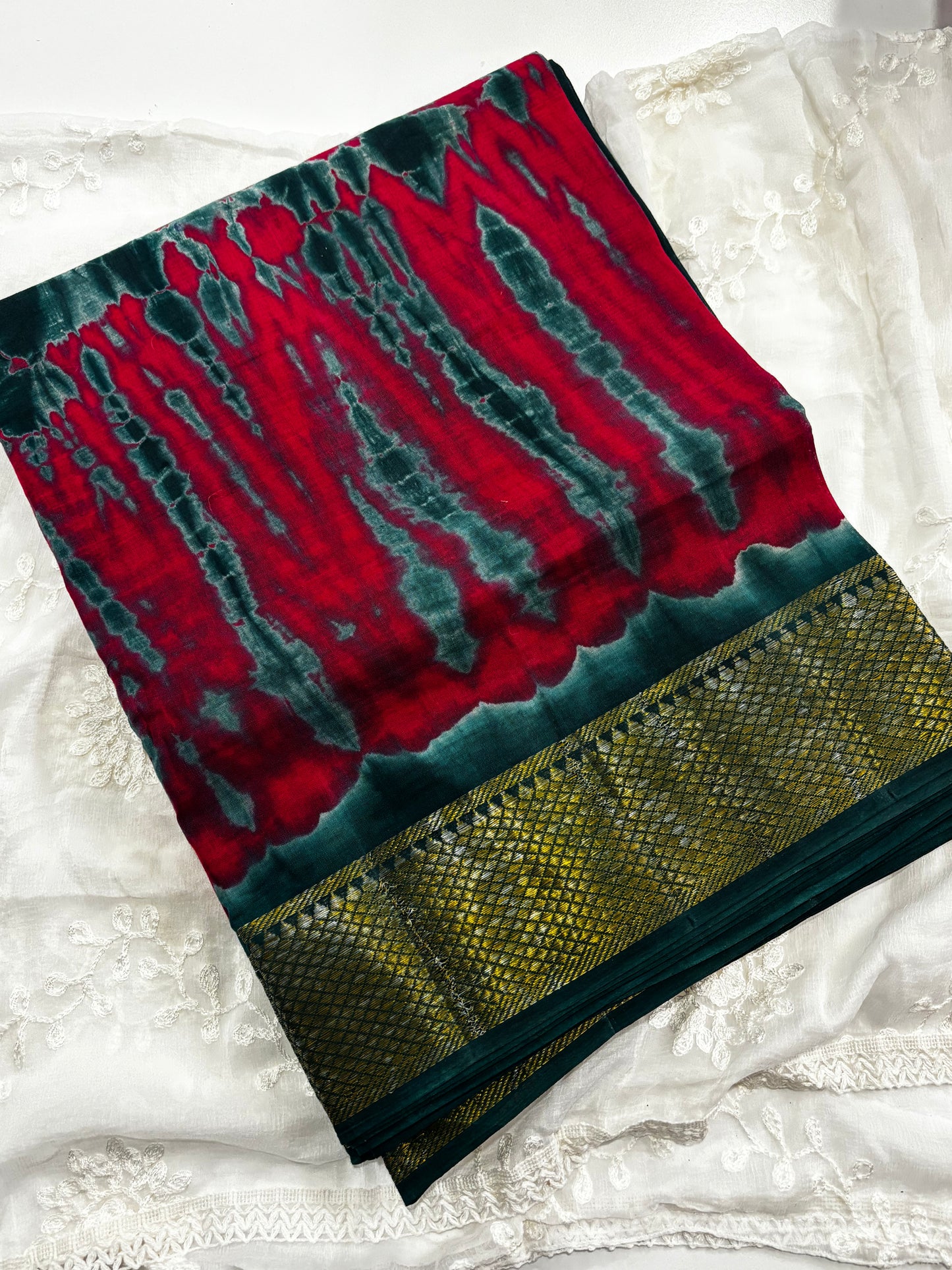Graceful Red and green Tie‑Dye Bharatanatyam Practice Saree for Daily Dance Training