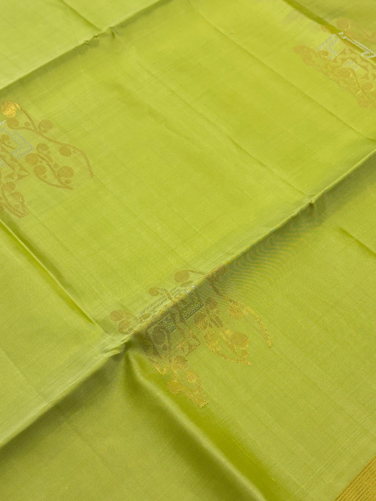 Parrot Green & Dark Plum Kanchipuram Silk Saree with Rich Zari Detailing