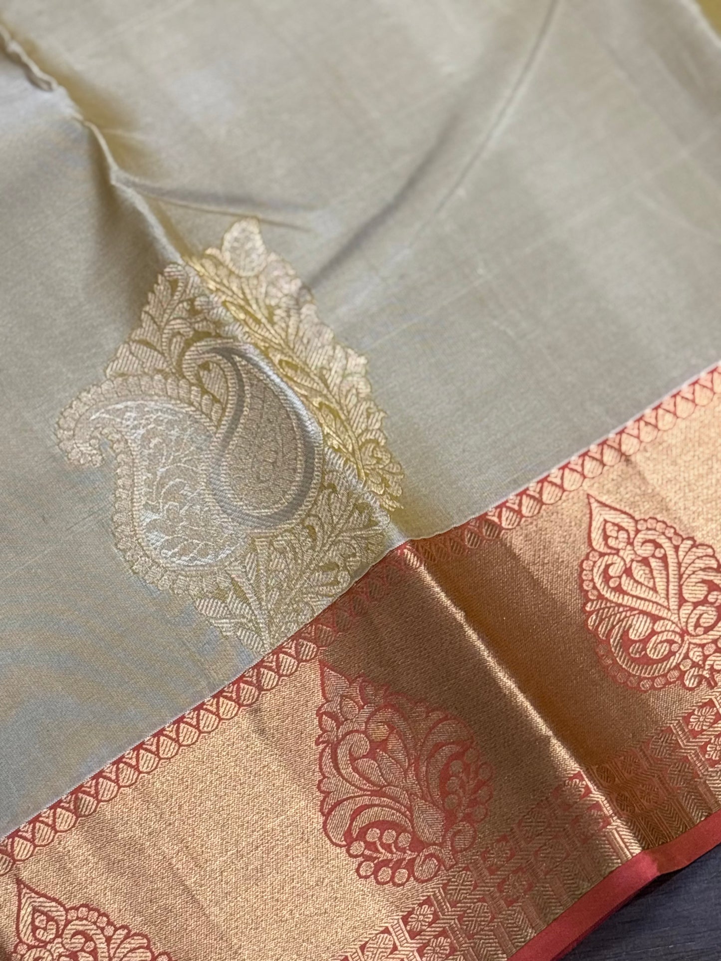 Radiant Gold & Peach Kanchipuram Silk Saree with Intricate Zari Detailing