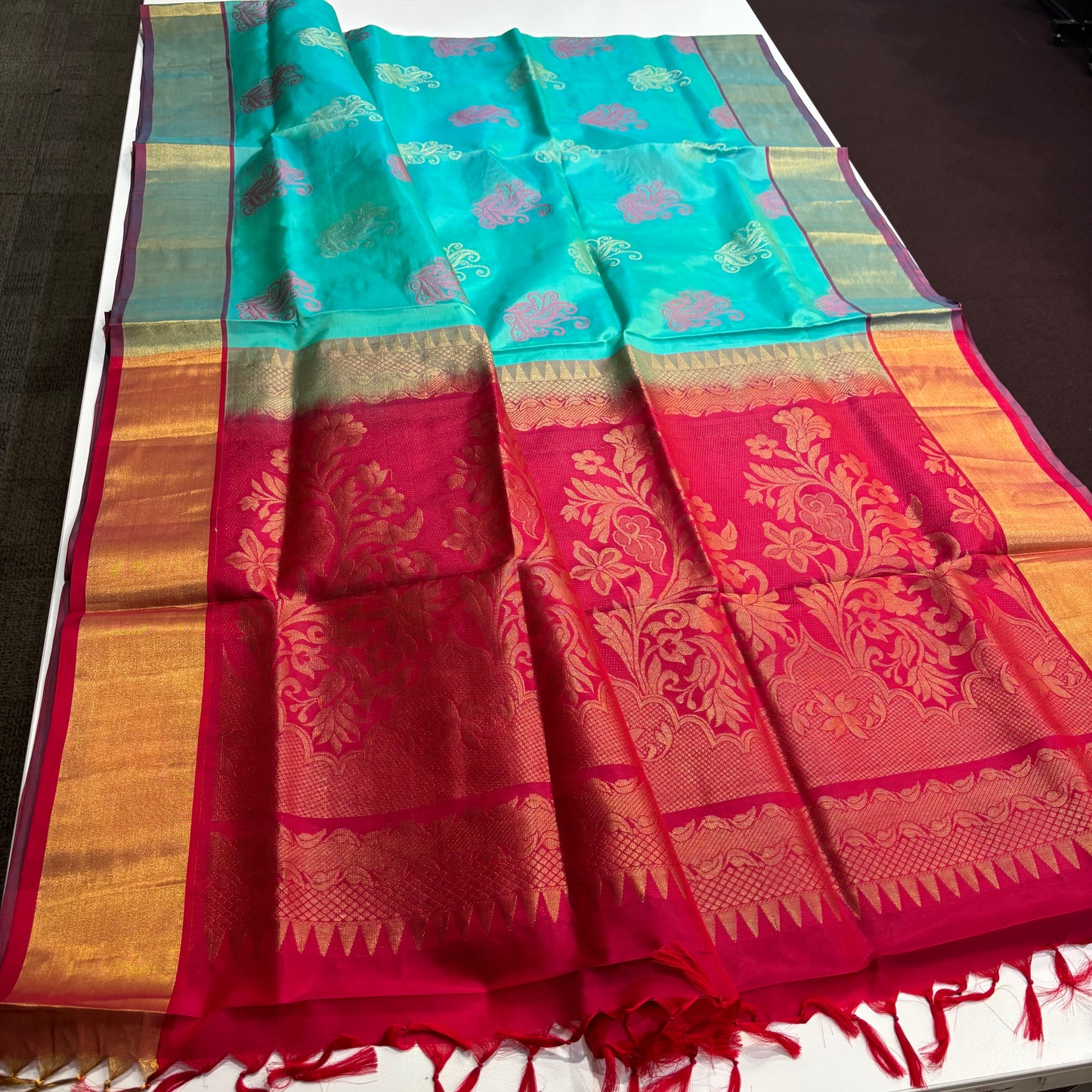 Pure Kanchipuram Silk Saree – Cyan Grace with Rani Pink Radiance
