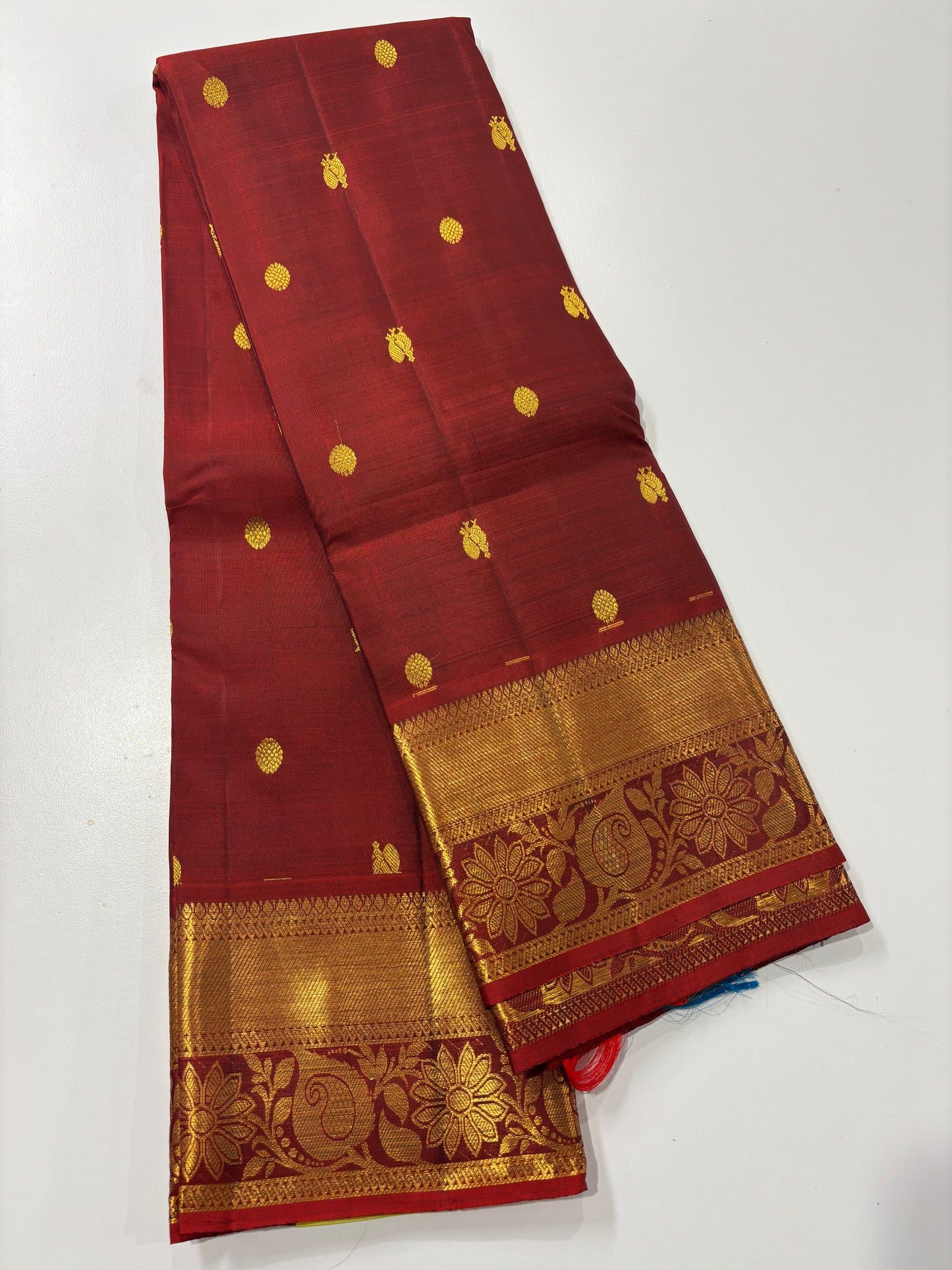 Elegant Maroon Pure Kanchipuram Silk Saree Featuring Traditional Peacock Buttas & Classic Zari Detailing
