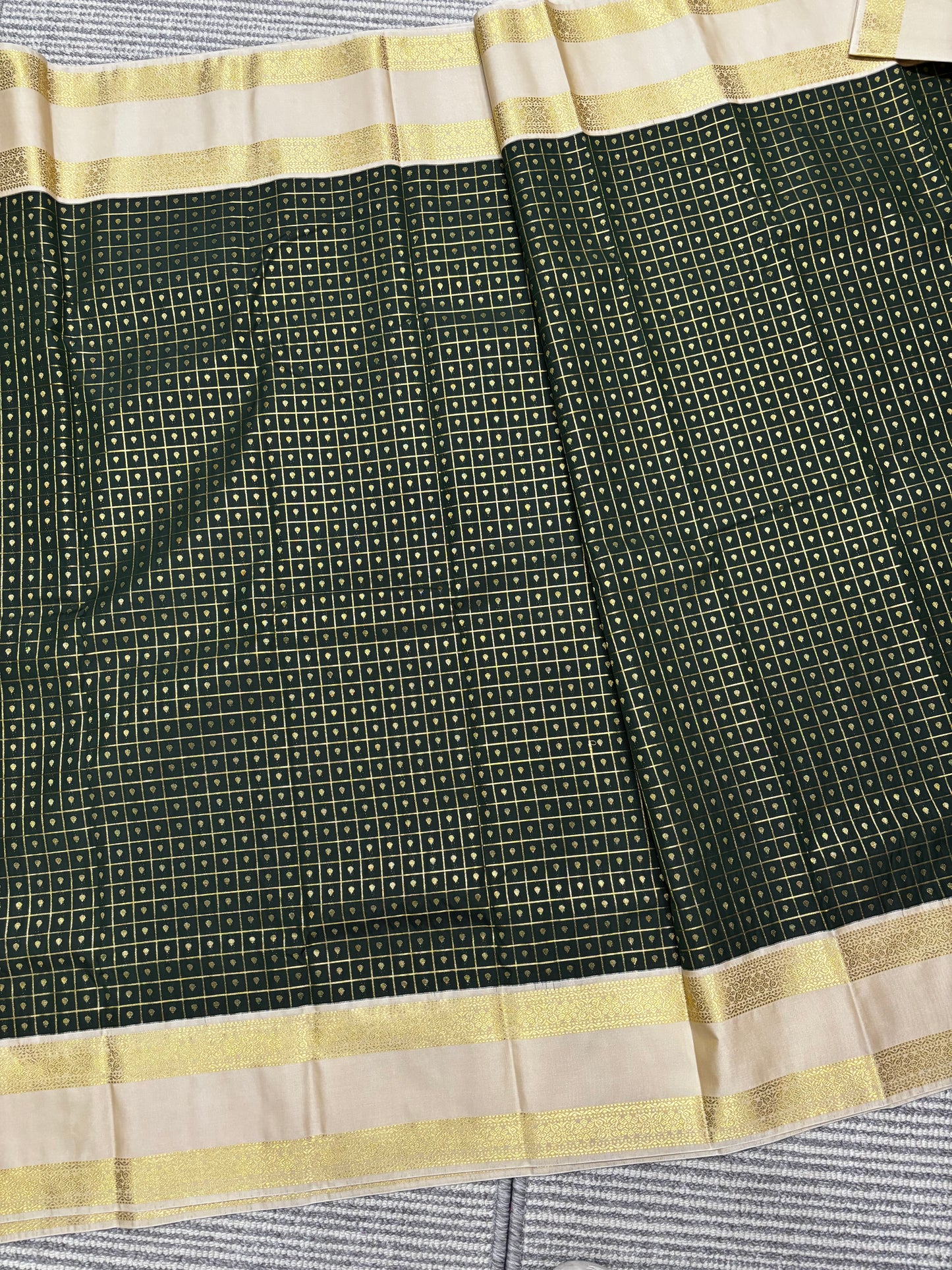 Elegant Semi Kanchipuram Saree – Bottle Green Body & Beige Gold Border