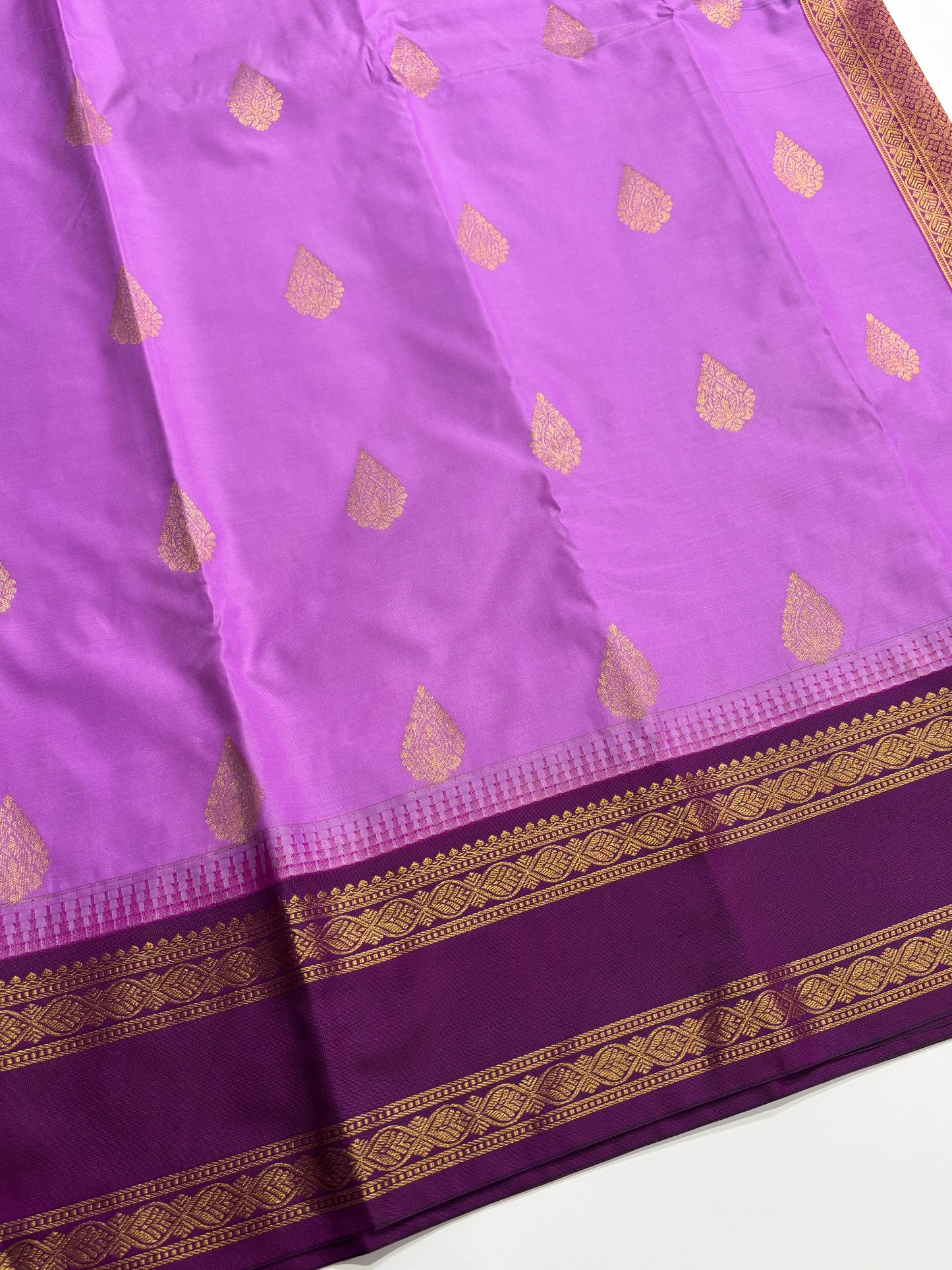 Elegant Light Purple Semi Silk Saree with Dark Purple Contrast Border