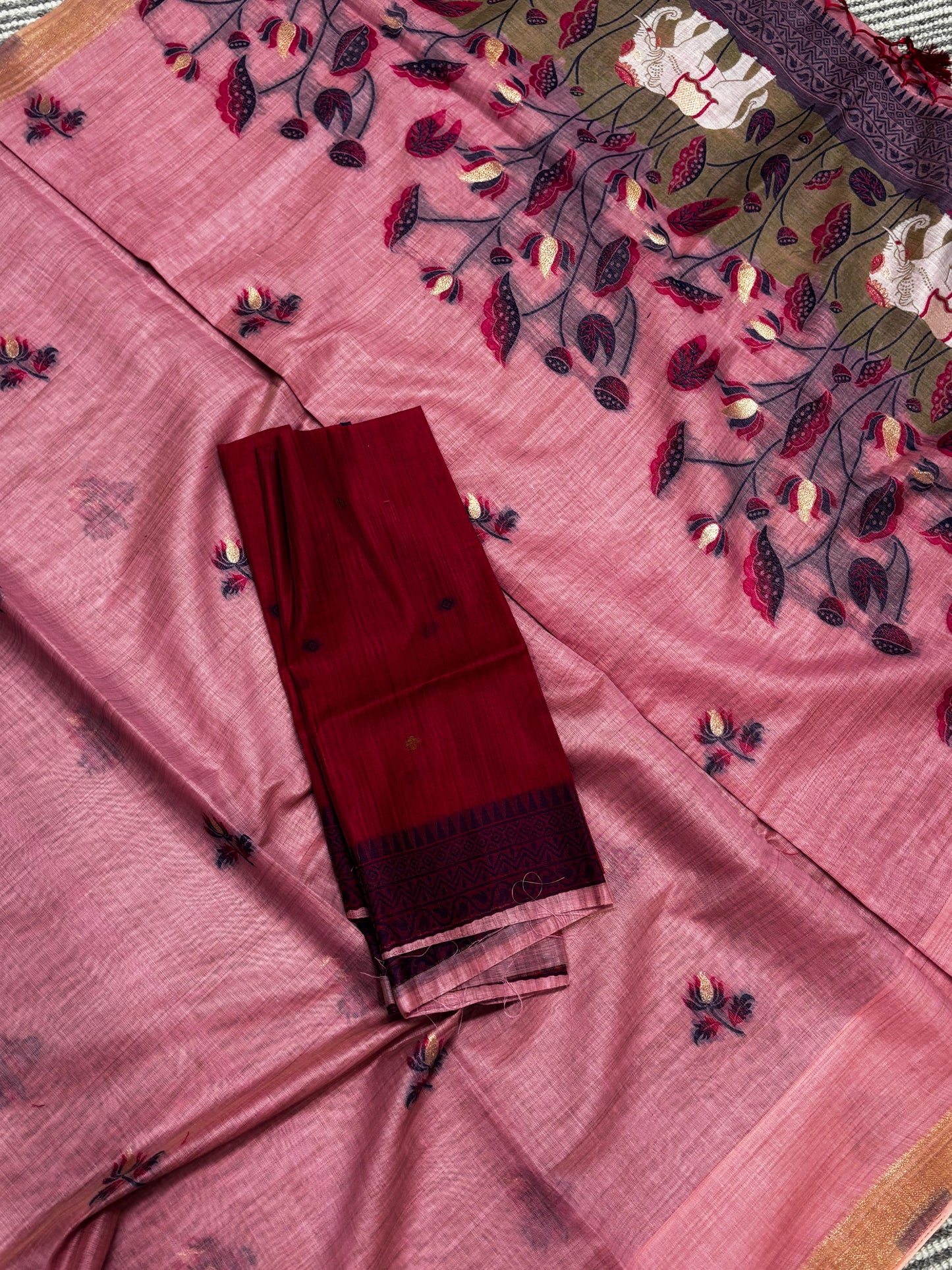 Elegant Pastel Pink Linen Cotton Saree with Floral & Elephant Details
