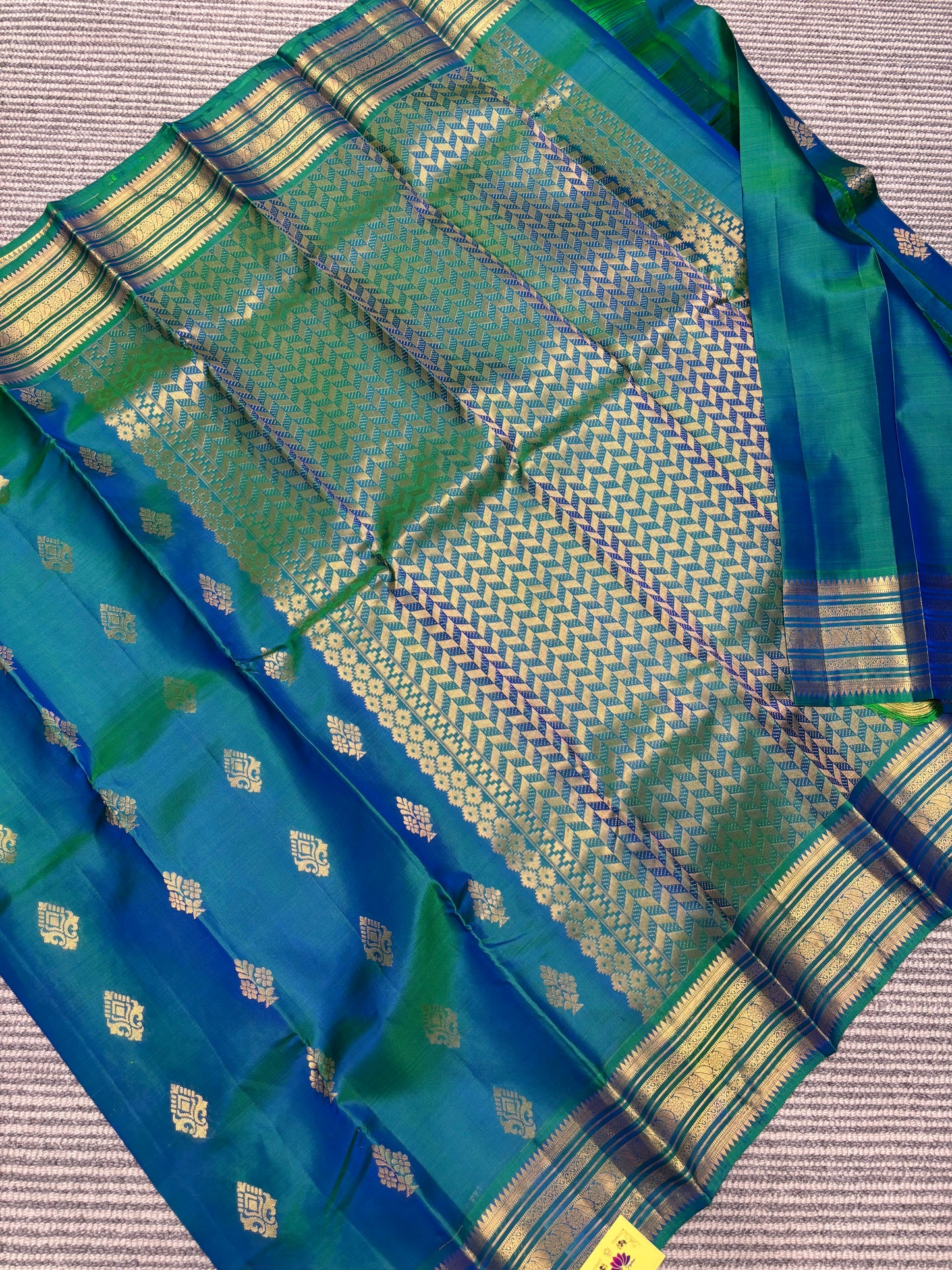 Handwoven Pure Kanchipuram Silk Saree in Regal Peacock Blue with Elegant Classic Accents