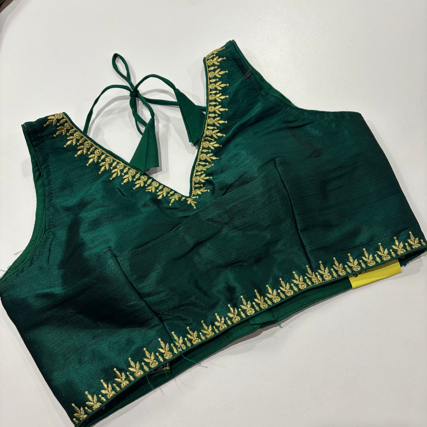 Dark Green Sleeveless Blouse – Regal Glam for Festive Styling