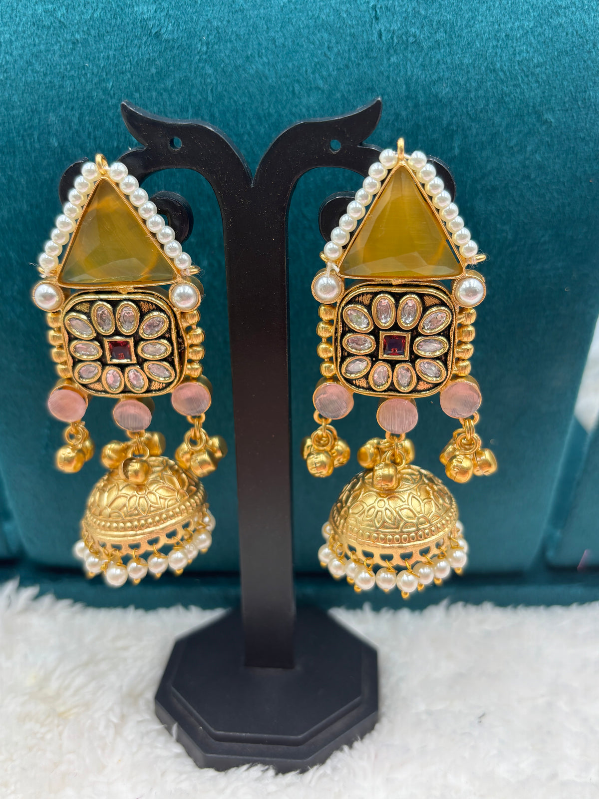 Royal Kundan Earrings with Yellow Gemstone, Peach Beads & Pearl‑Edged Jhumka Dome