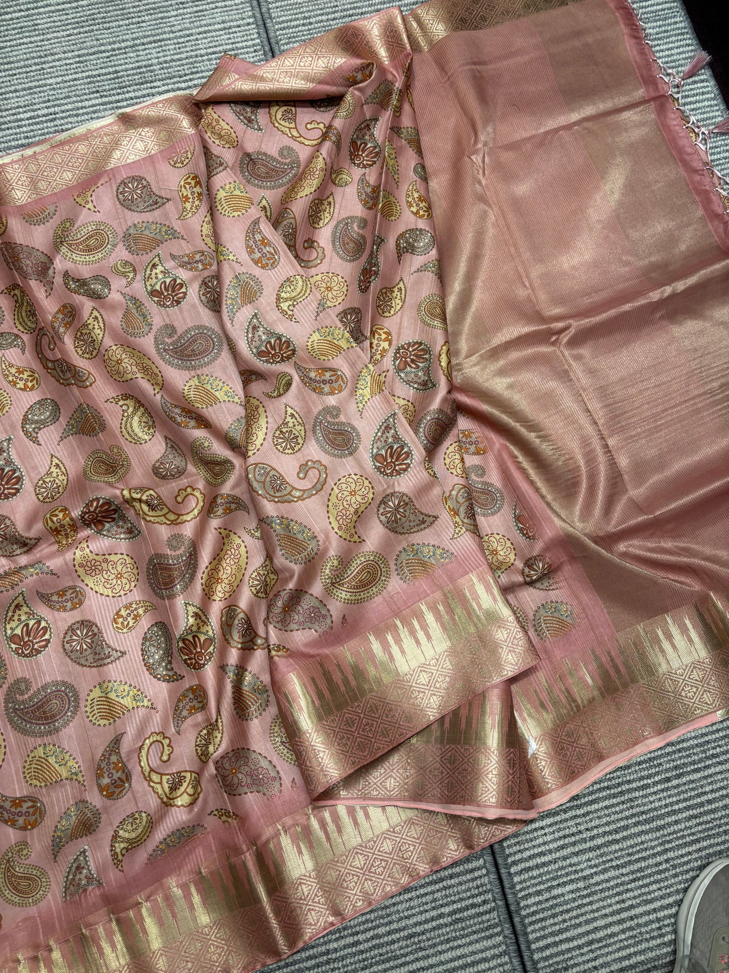 Elegant Pitch Pink Banarasi Tussar Saree with Traditional Mango Prints and Golden Detailing