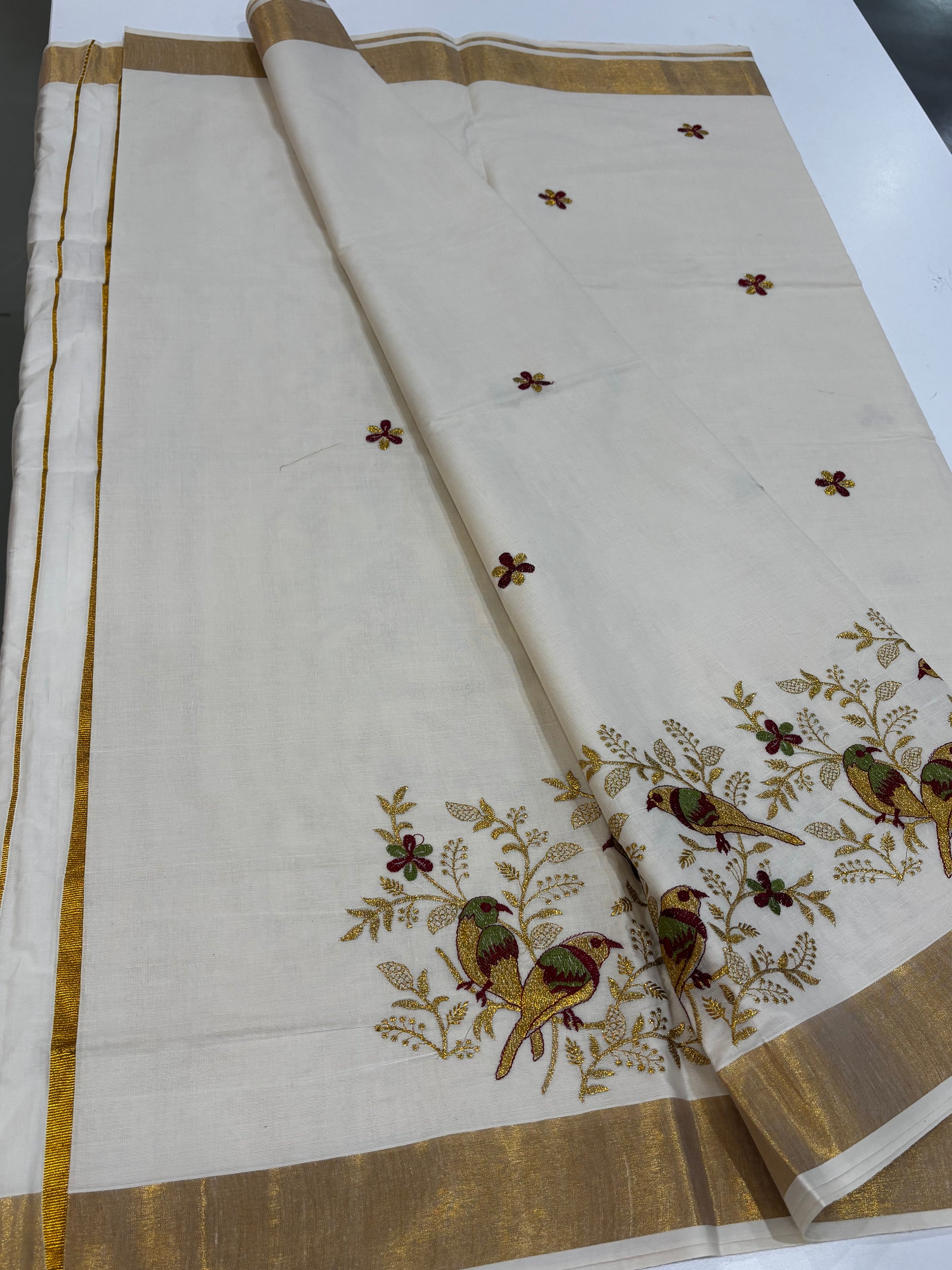 Kerala Kasavu saree with bird embroidery and gold zari border – view 4