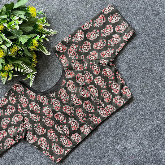 Cotton Black Blouse with Red Print – Bold Contrast for Everyday & Ethnic Pairings