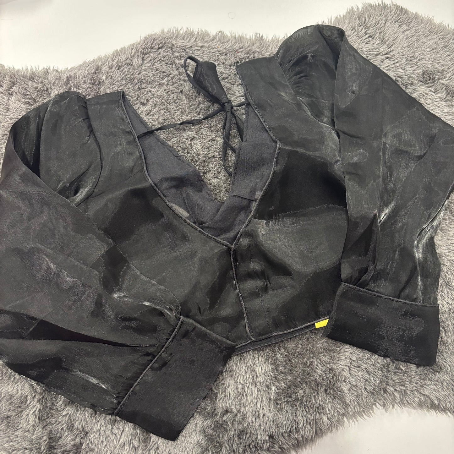 Power & Grace – Zimmy Choo Black Look