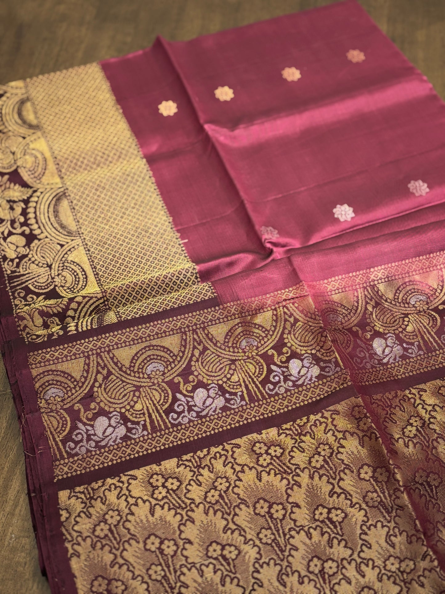 Onion Pink and Magenta Kanchipuram Silk Saree