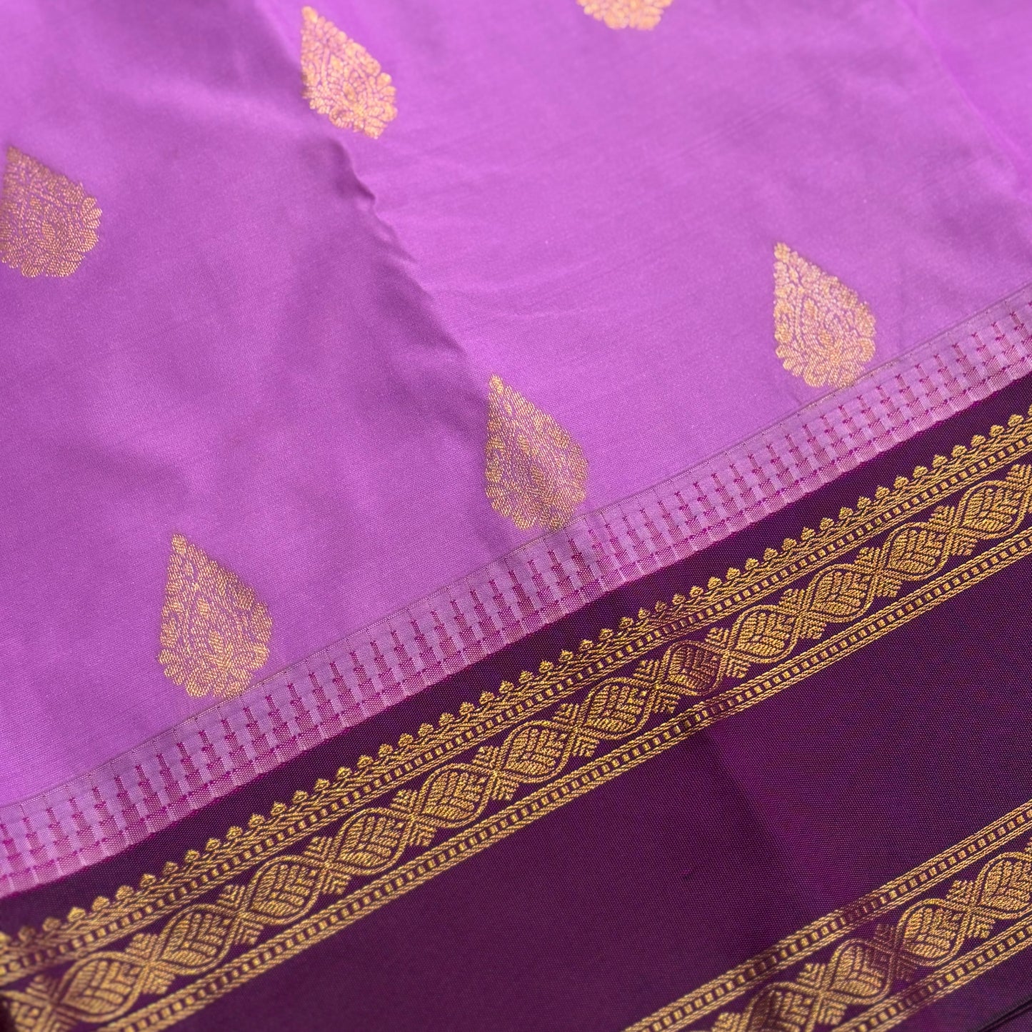 Elegant Light Purple Semi Silk Saree with Dark Purple Contrast Border