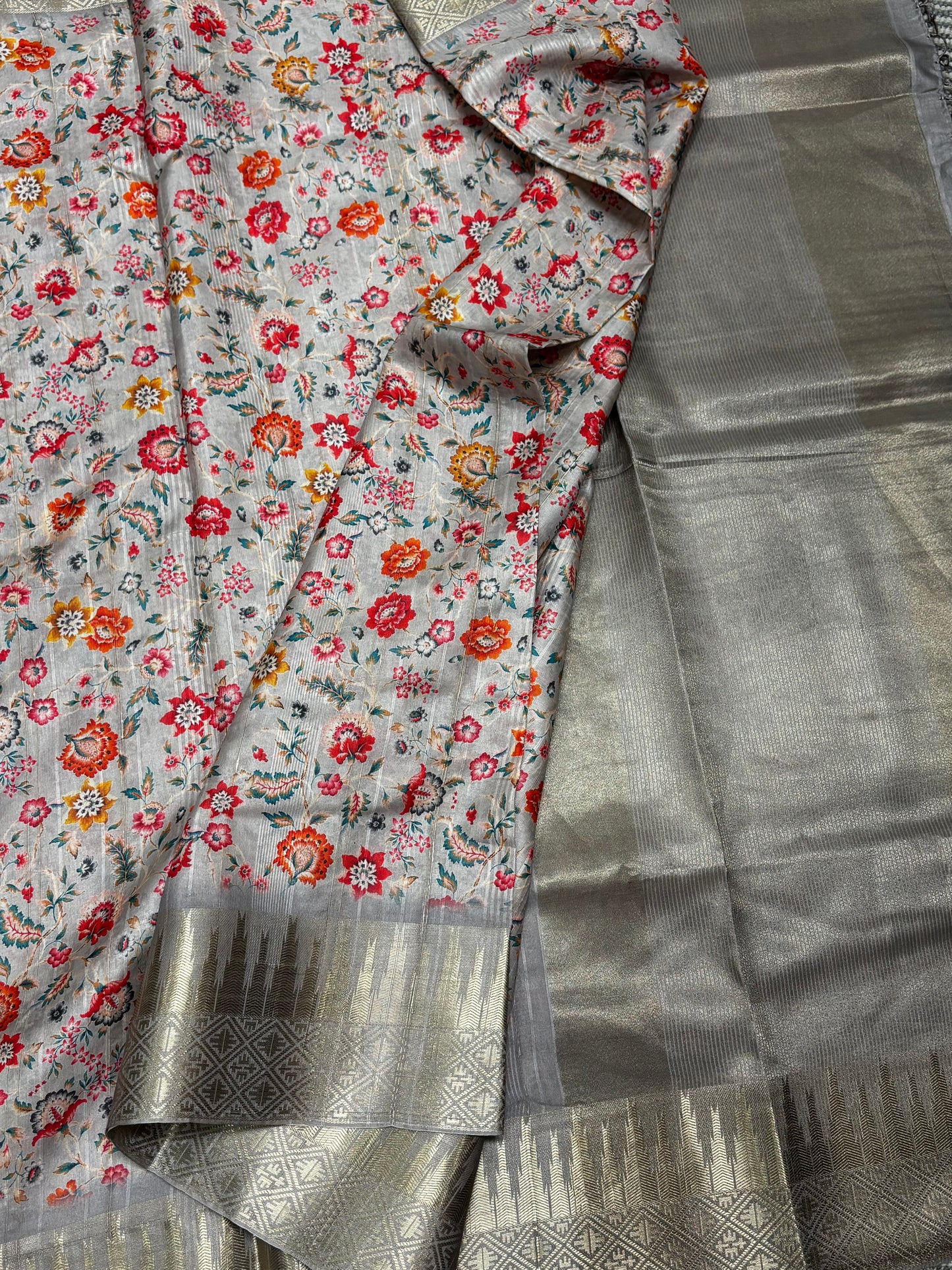 Elegant Light Grey Banarasi Tussar Saree Featuring Floral print and Golden Border