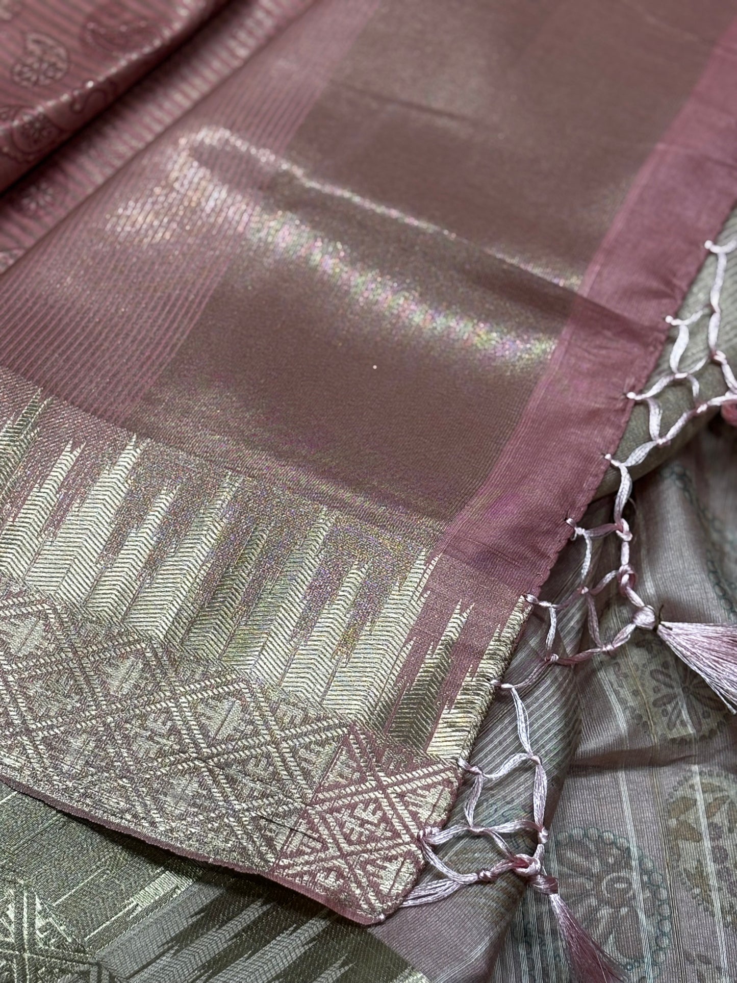 Elegant Pitch Pink Banarasi Tussar Saree with Traditional Mango Prints and Golden Detailing