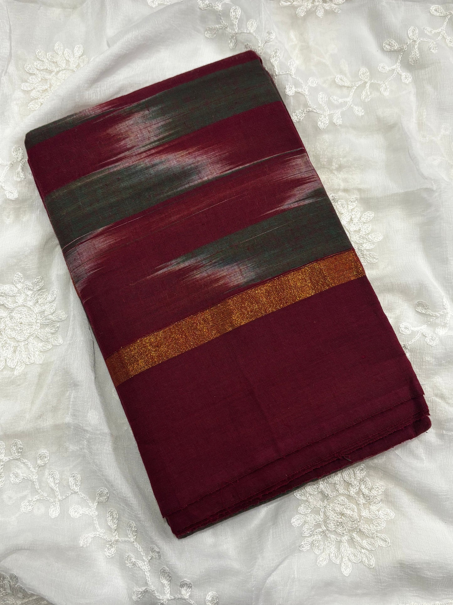 Comfortable Bharatanatyam Practice Saree with Classic Maroon Ikkat Pattern