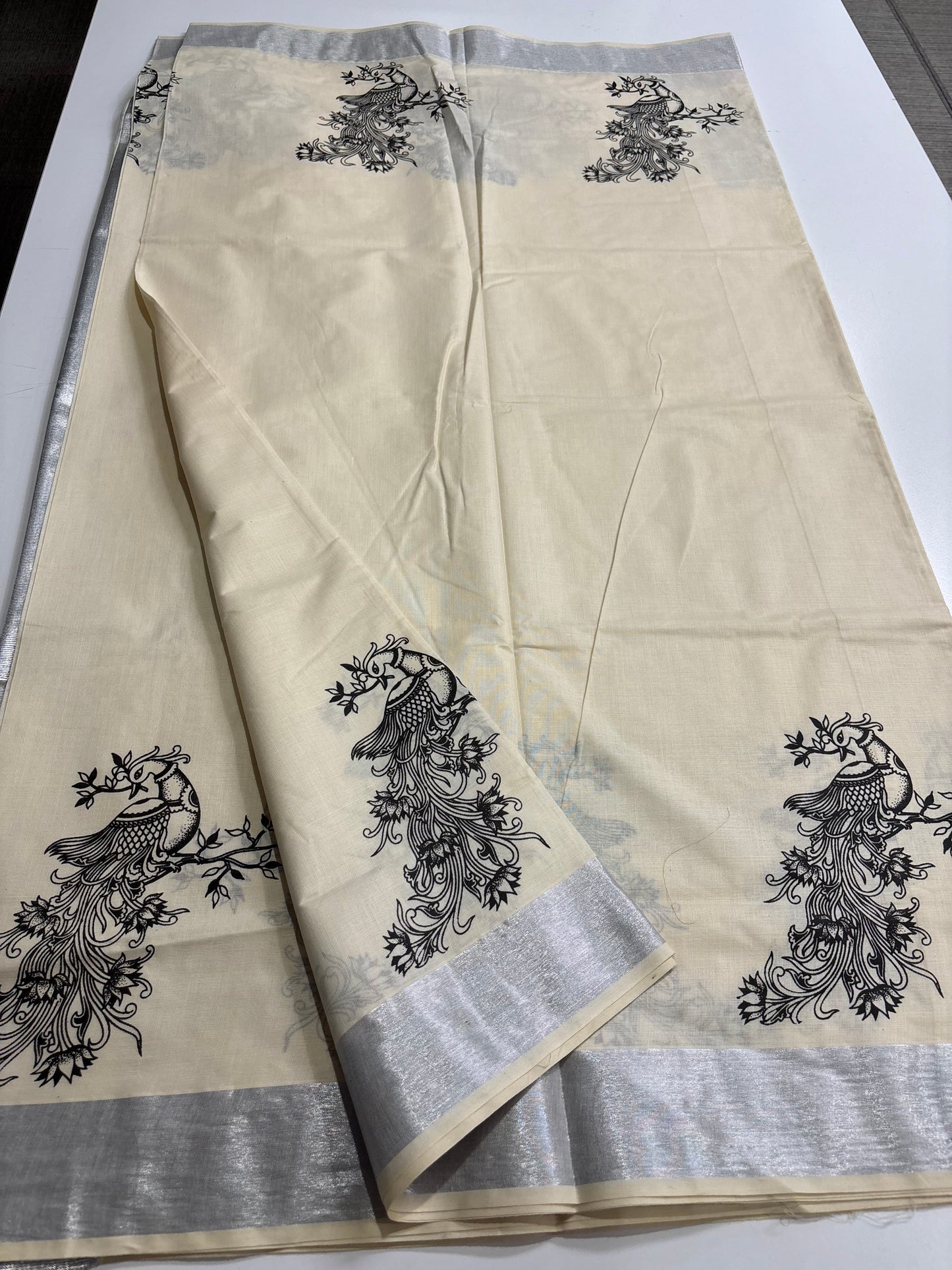 Kerala Kasavu Cotton Saree with Mural Art & Black Tassel Finish | Shrees Fashion
