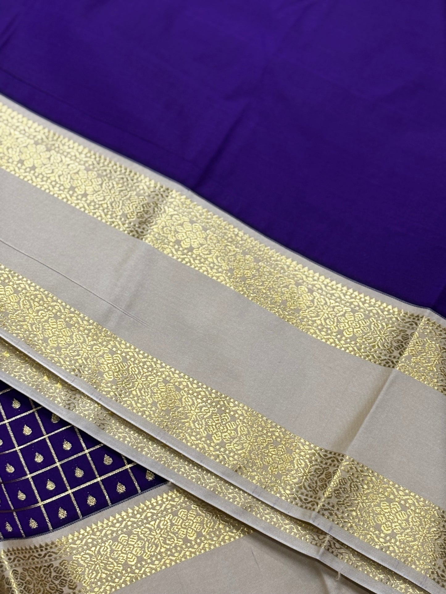 Elegant Semi Kanchipuram Saree – Royal Blue Body & Beige Gold Border