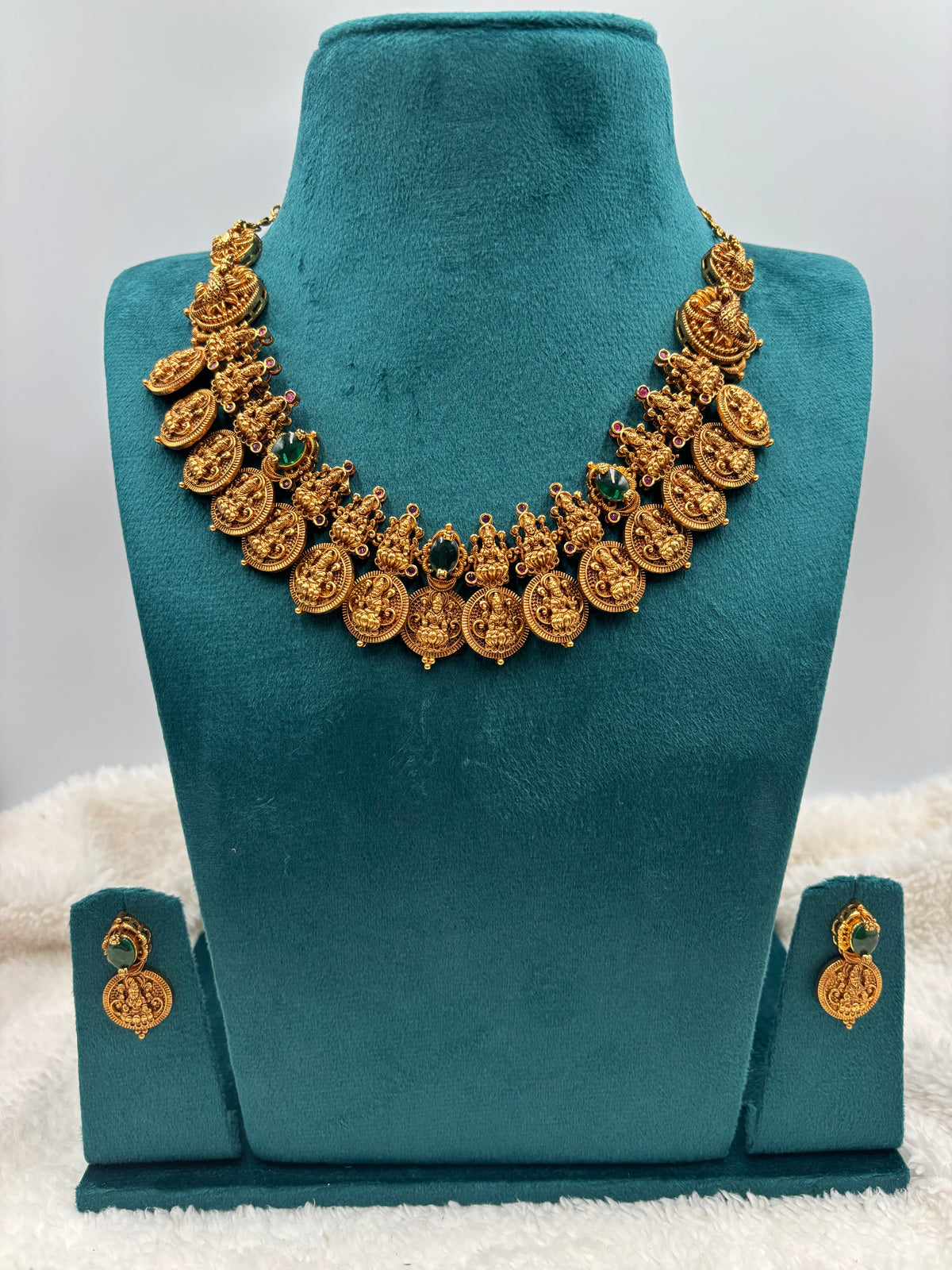Elegant Temple Kasu Necklace Set – Lakshmi Coin Design & Green Detailing
