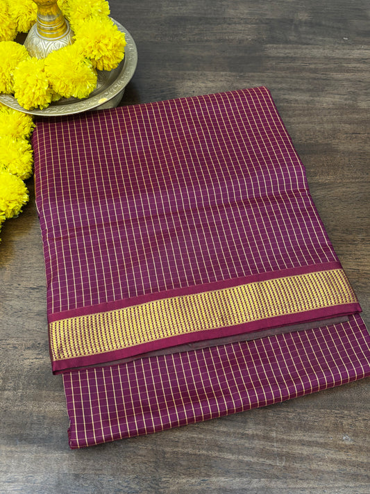 Traditional Wine Checked 9-Yard Saree with Contrast Green Pallu