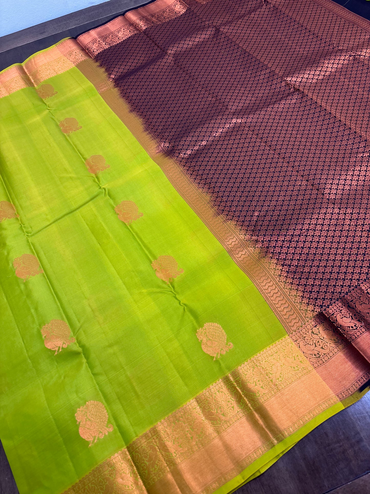 Parrot Green & Coffee Brown Kanchipuram Silk Saree – Elegant Traditional Weave