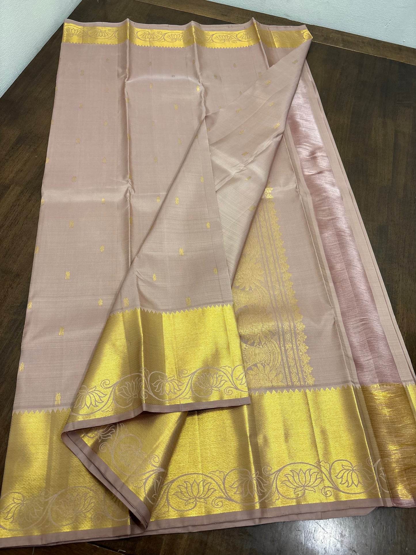 Elegant Beige Colour Kanchipuram Silk Saree with Rich Gold Zari Border