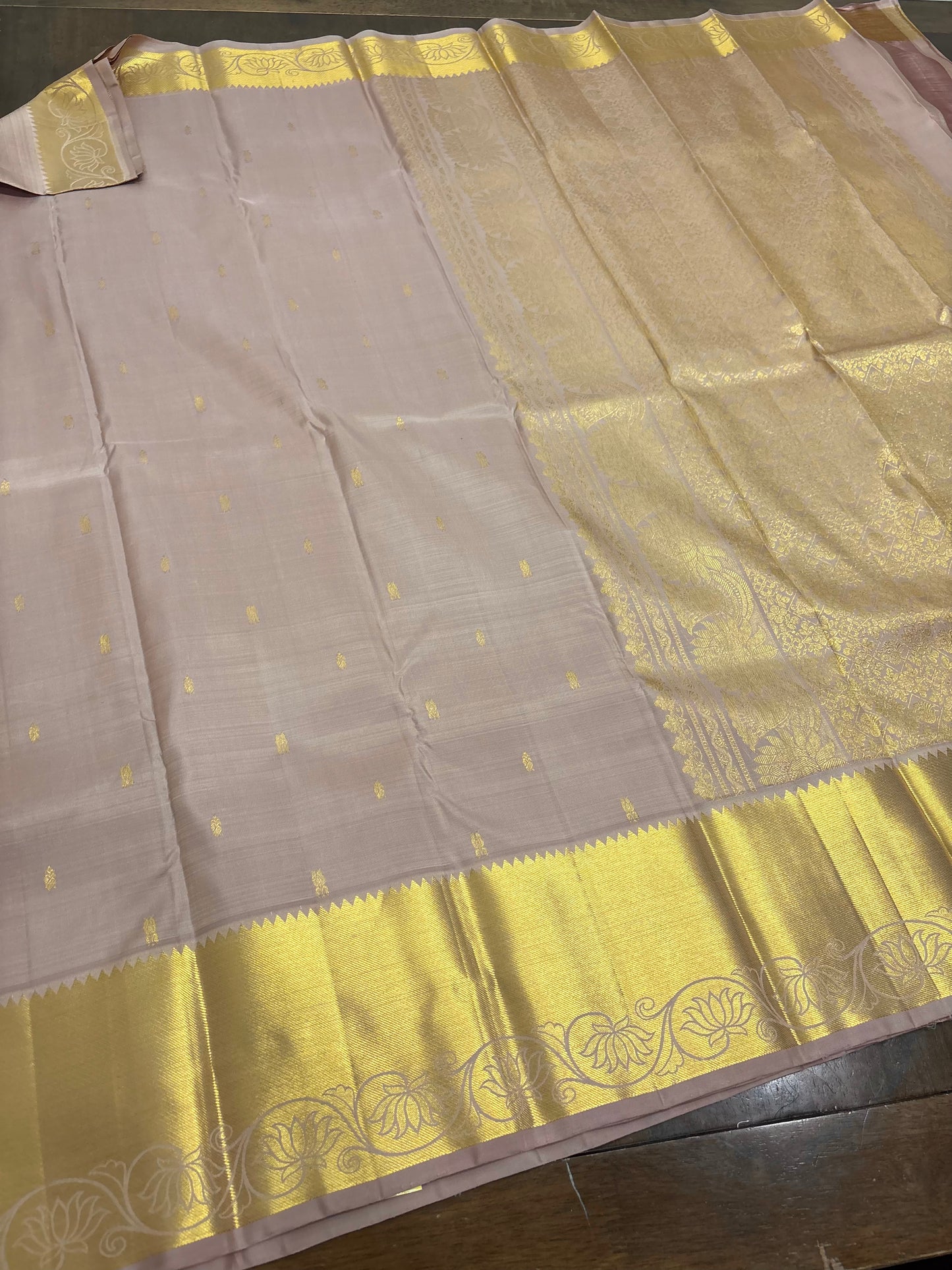 Elegant Beige Colour Kanchipuram Silk Saree with Rich Gold Zari Border