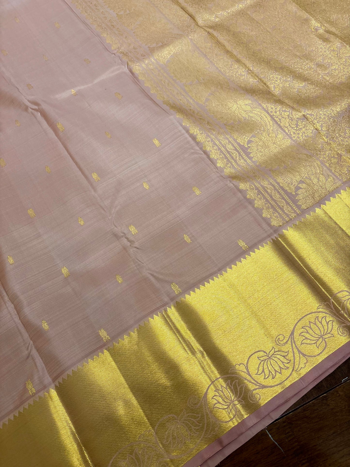 Elegant Beige Colour Kanchipuram Silk Saree with Rich Gold Zari Border