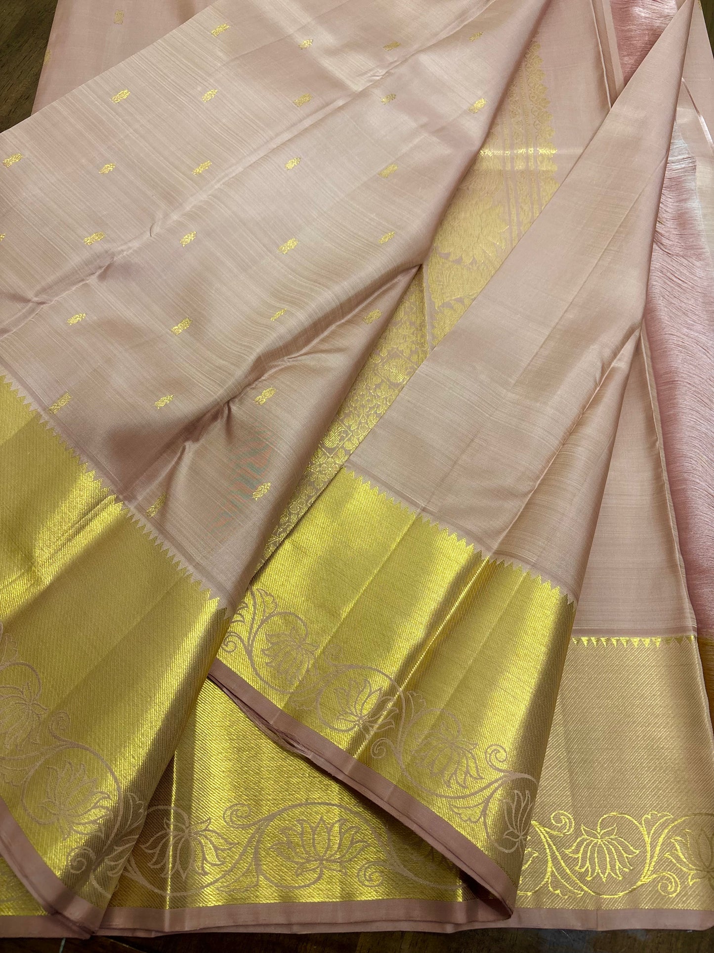 Elegant Beige Colour Kanchipuram Silk Saree with Rich Gold Zari Border